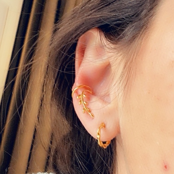 14K Gold Vermeil Leaf Ear Cuff – Climber Style No Piercing Needed - Picture 10 of 10